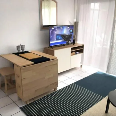 Studio Au Calme Avec Piscine, Face Golf, Parking Gratuit, Tout A Pied A 10Mn Centre Ville Ciboure Exterior photo