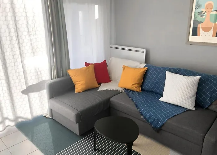 Studio Au Calme Avec Piscine, Face Golf, Parking Gratuit, Tout A Pied A 10Mn Centre Ville