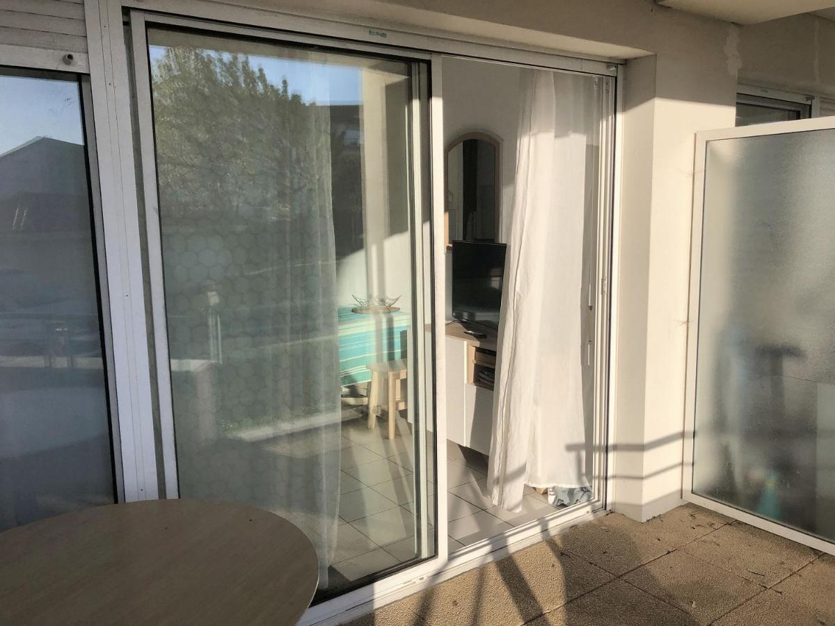 Au Calme Avec Piscine, Face Golf, Parking Gratuit, A Pied A 10mn Centre
